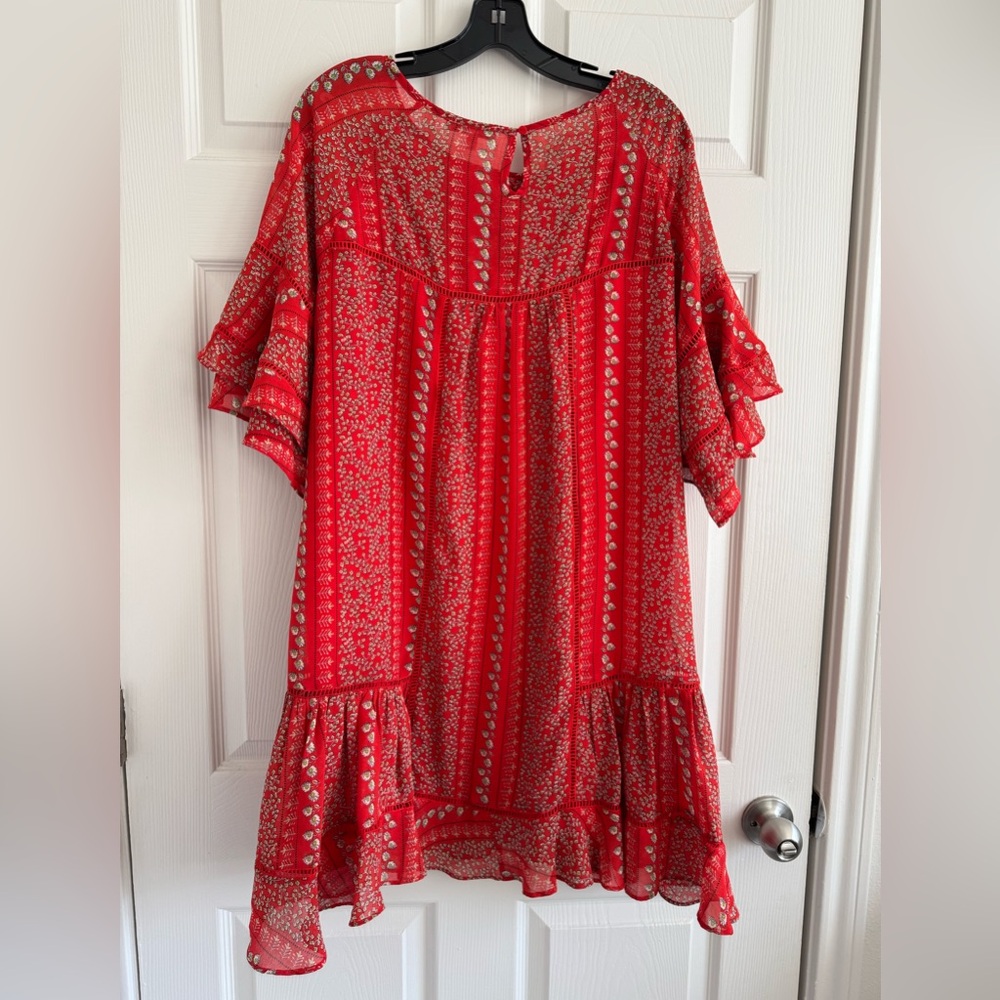 Flirty Red Patterned Midi Dress with Ruffle Sleeves - Picture 5 of 6